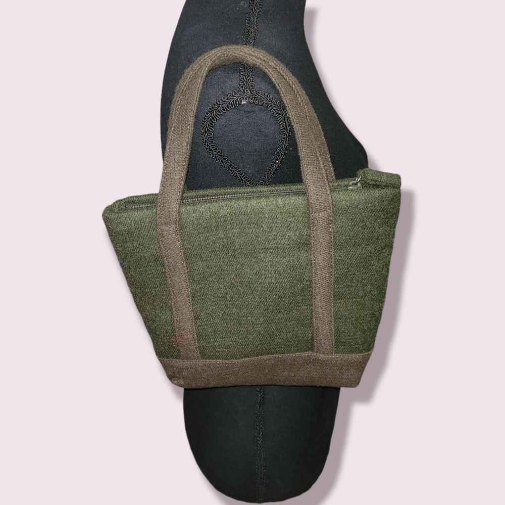 Jones New York StockBridge Tote Bag - Picture 2 of 10